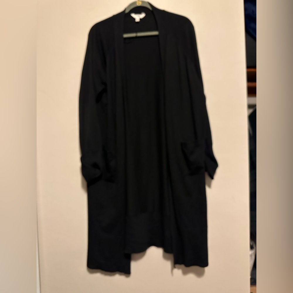 Terra & Sky Elegant Black Women's Cardigan
